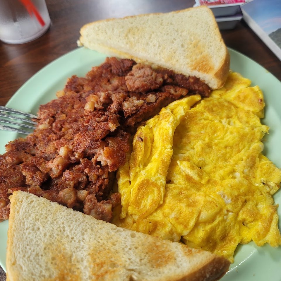 Eggs & Hash